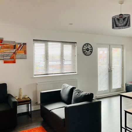 Spacious Newly Built Apartment Rhos On Sea, Colwyn Bay Экстерьер фото