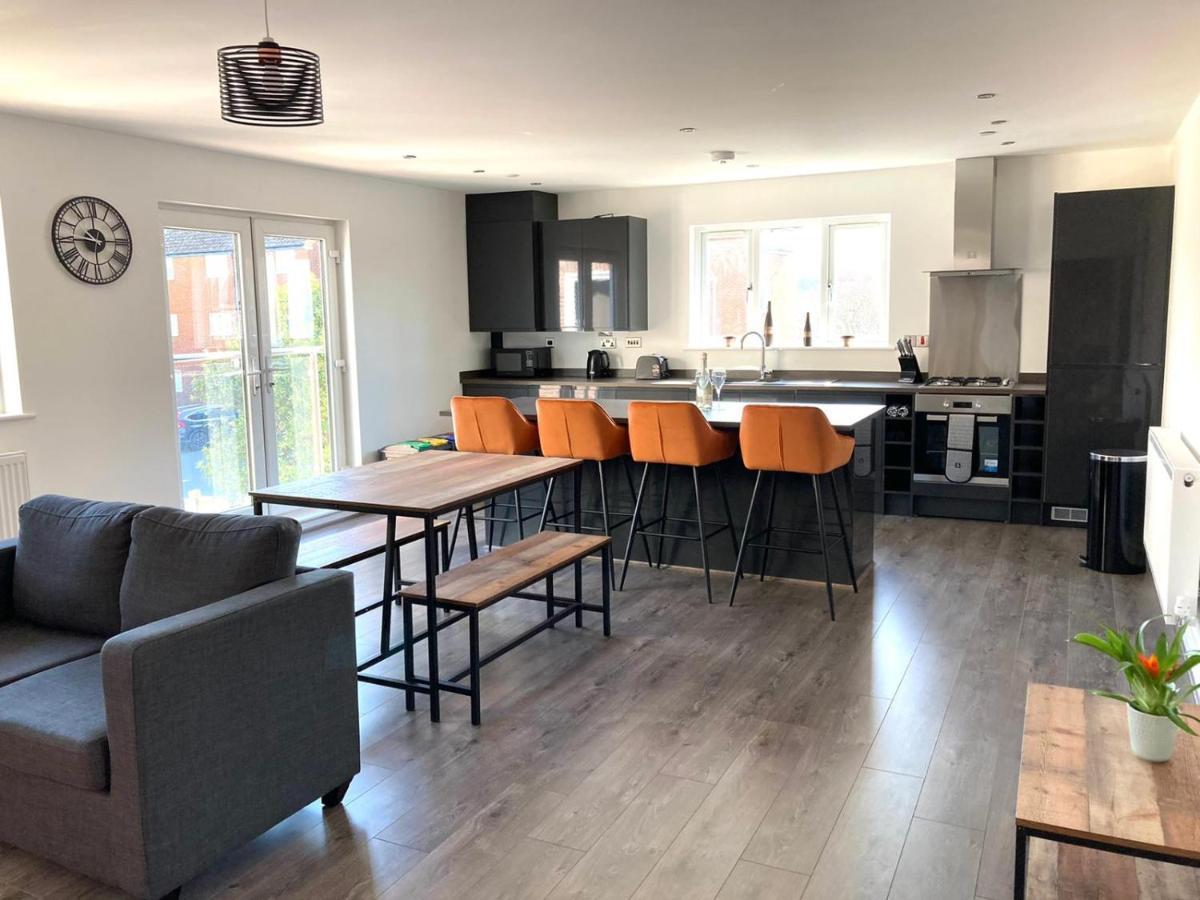 Spacious Newly Built Apartment Rhos On Sea, Colwyn Bay Экстерьер фото
