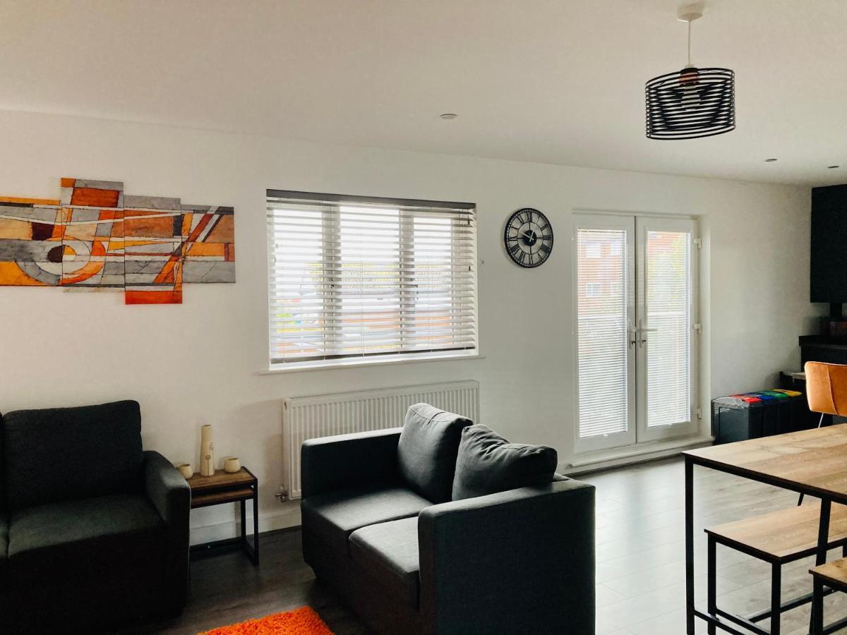 Spacious Newly Built Apartment Rhos On Sea, Colwyn Bay Экстерьер фото