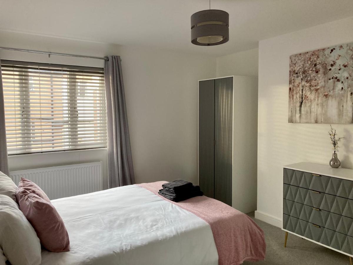 Spacious Newly Built Apartment Rhos On Sea, Colwyn Bay Экстерьер фото
